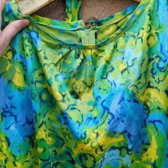 Psychedelic 1960's dress - Picture 3 of 10